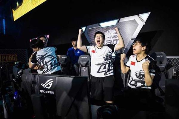 西班牙队教练压力巨大！，TheShy遭遇三持续失利热度持续攀升