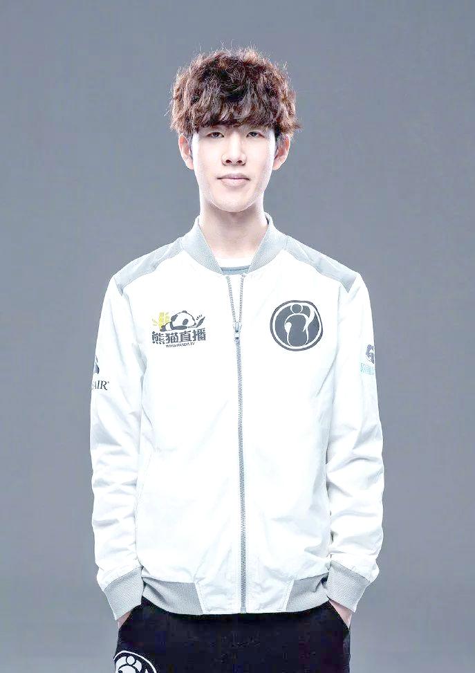 关于TheShy赛事官方发布回归赛场新规，IG争议不断！的信息